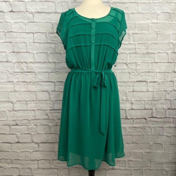 Modcloth Dresses & Skirts - ModCloth Sheer Green A-Line Dress | Size XL | NWOT